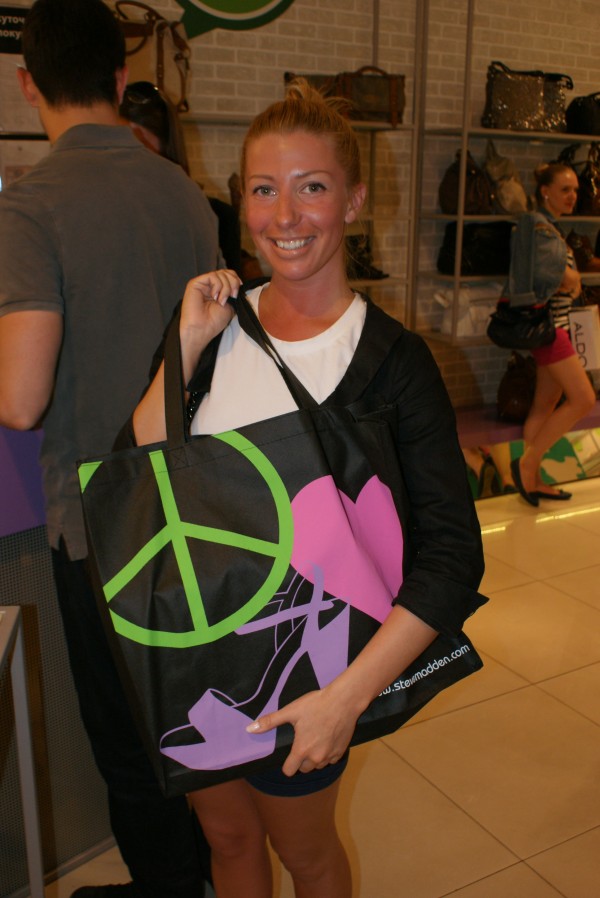 I LOVE KIEV SHOPPING NIGHT в магазине Стив Мэдден