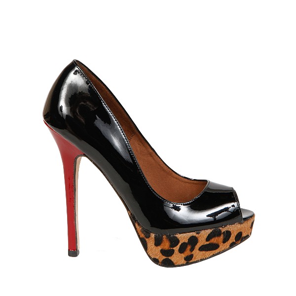 Жіноча колекція взуття Steve Madden сезону осінь зима 2011. Фото