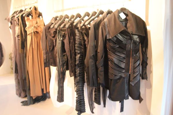 Фото отчет с Live-презентации коллекции L’UVE FW 2012-13 SIMULATED MIND
