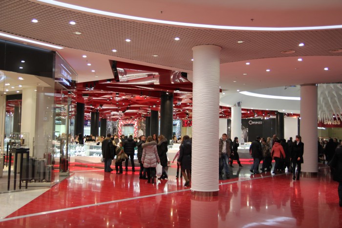 Обзор торгового центра Ocean Plaza. Фото