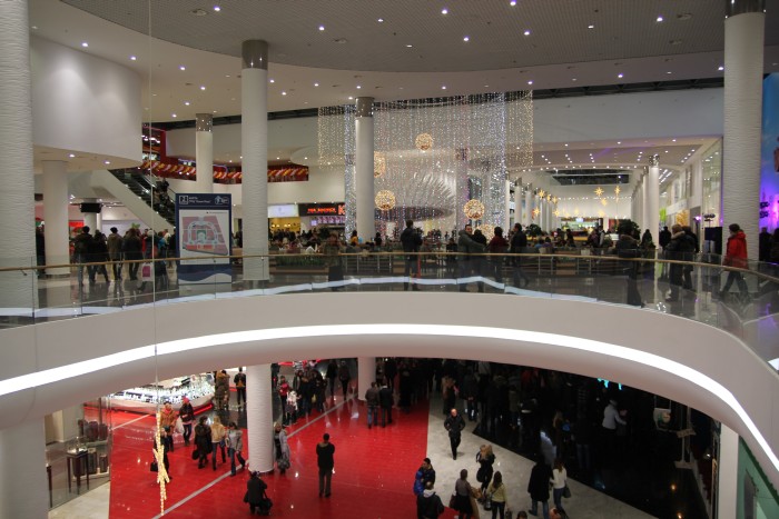 Обзор торгового центра Ocean Plaza. Фото