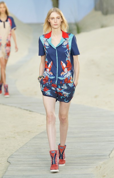 Женская коллекция Tommy Hilfiger Весна 2014, очень много фотографий!