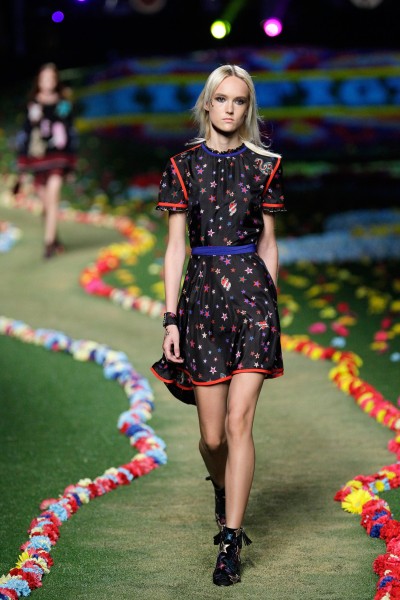Tommy Hilfiger весна-лето 2015, женская коллекция одежды, фото с показа