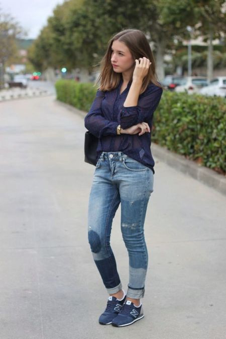 sinaya-bluzka-djinsi